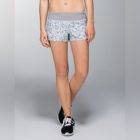 Lululemon Run: Speed Short *4 Way Stretch - Picture 3 of 10